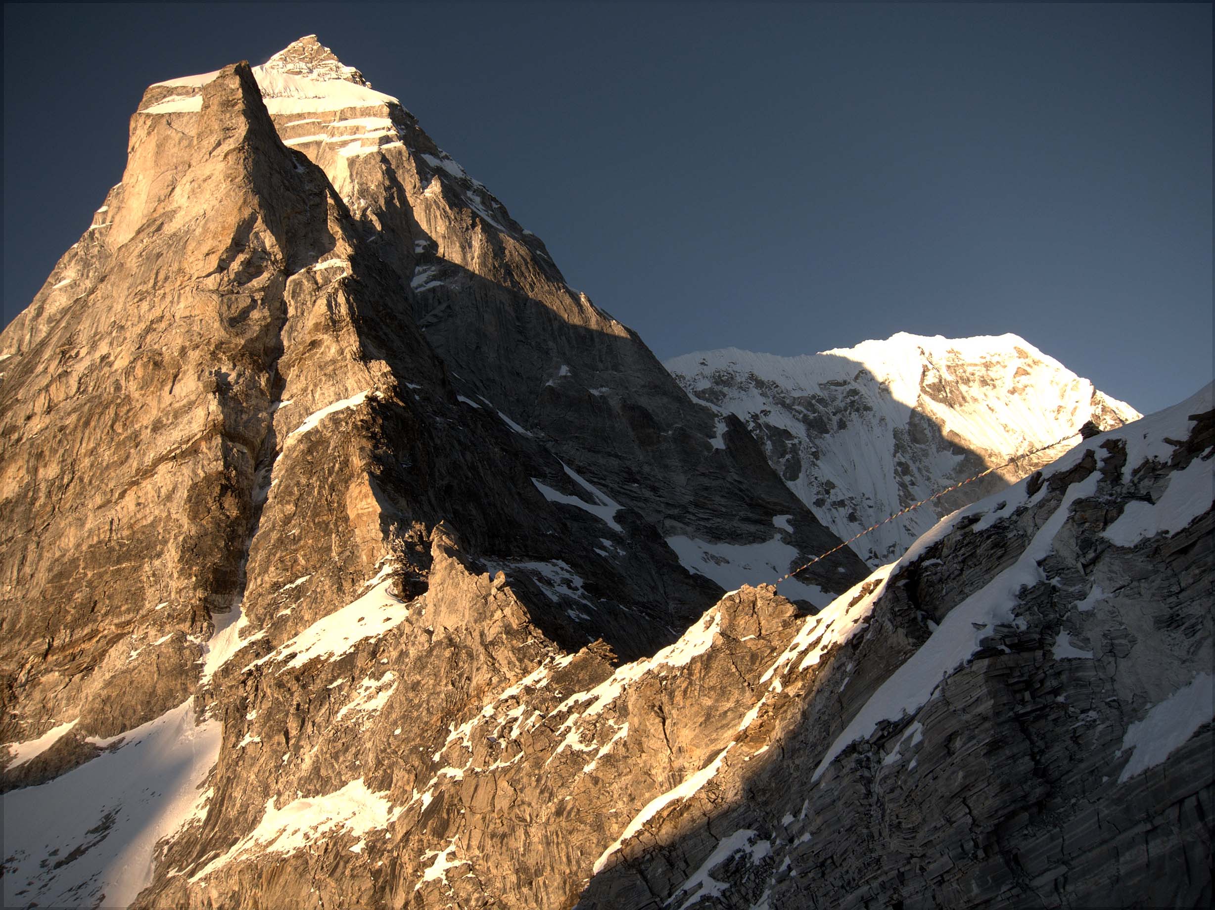 Tashi Lapcha Pass Trek